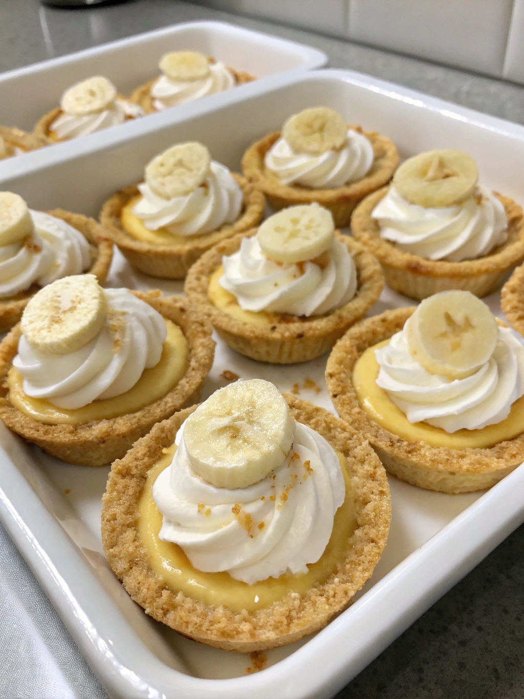 No-Bake Mini Banana Cream Pies